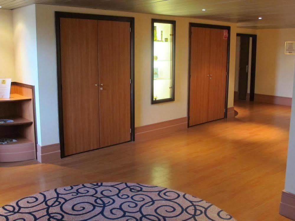 Hotel Logis Lyon Est Porte De L'ain