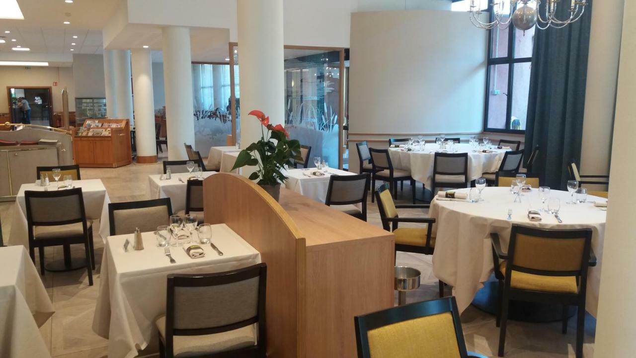 Logis Lyon Est Porte De L'ain Hotel