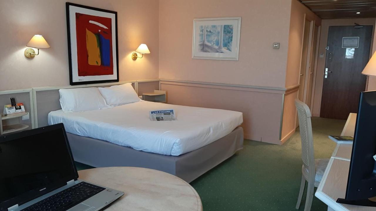 Logis Lyon Est Porte De L'ain Hotel
