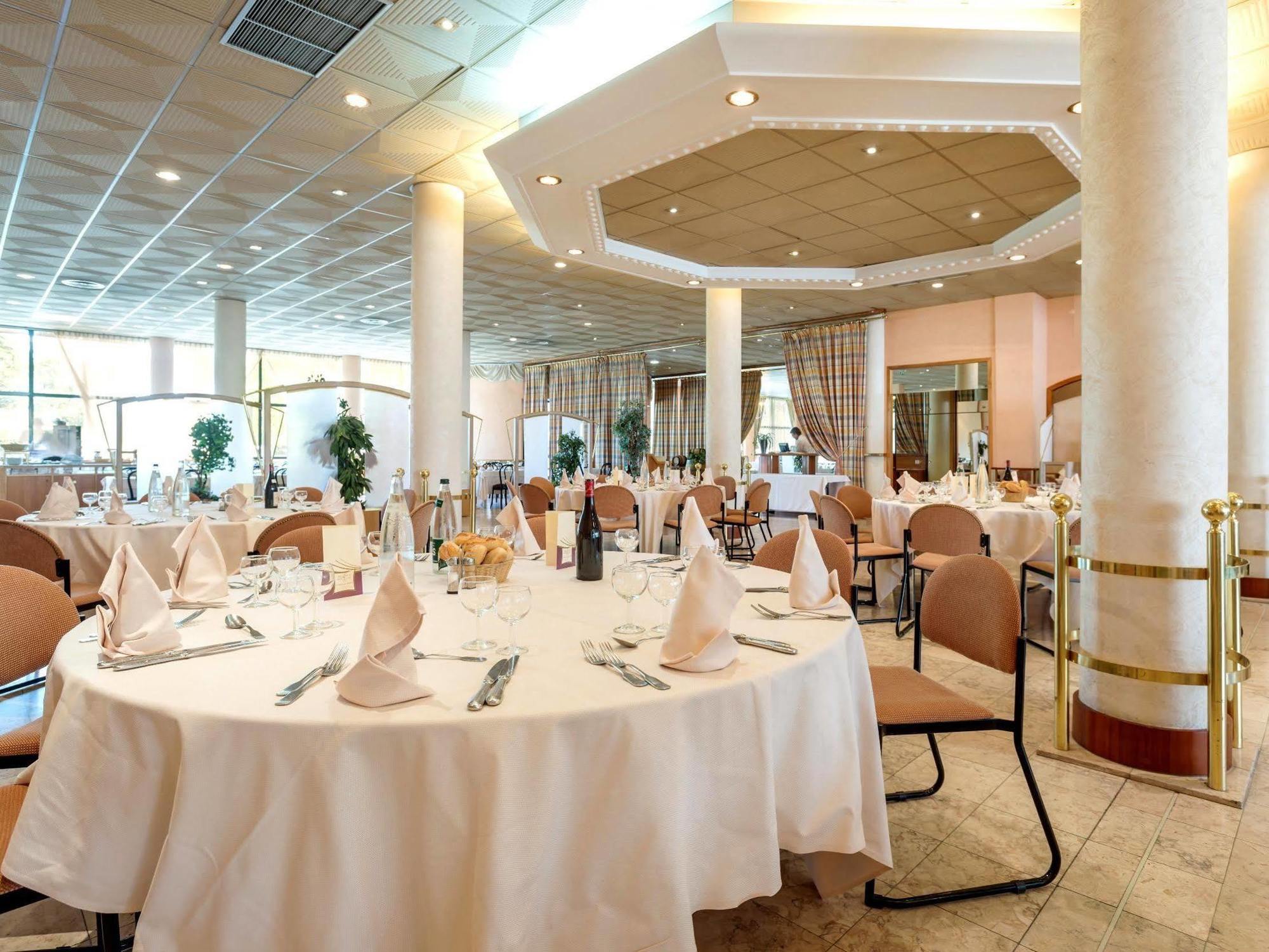 Logis Lyon Est Porte De L'ain Hotel Saint-Maurice-de-Beynost