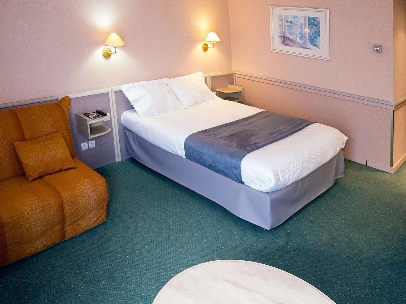 Logis Lyon Est Porte De L'ain 4* Saint-Maurice-de-Beynost